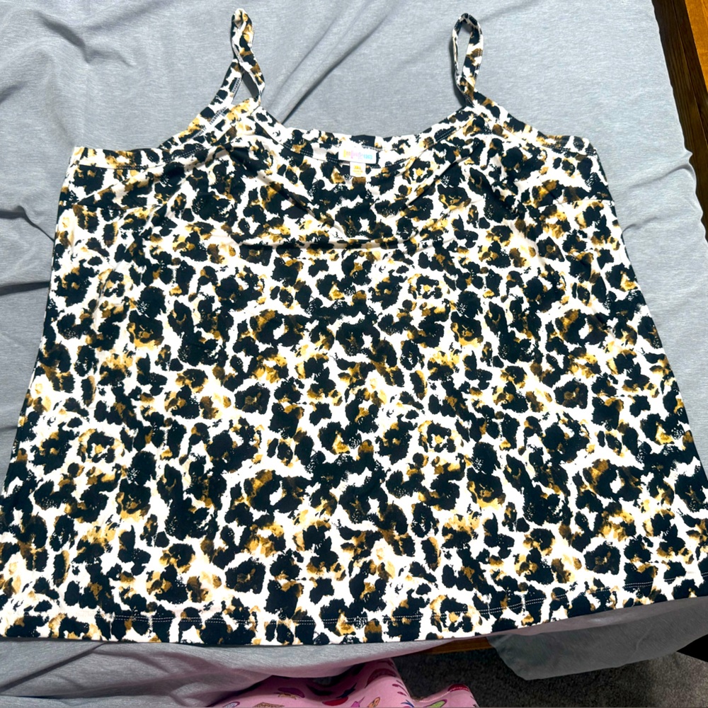 LuLaRoe 3XL Leopard Print Women's Top